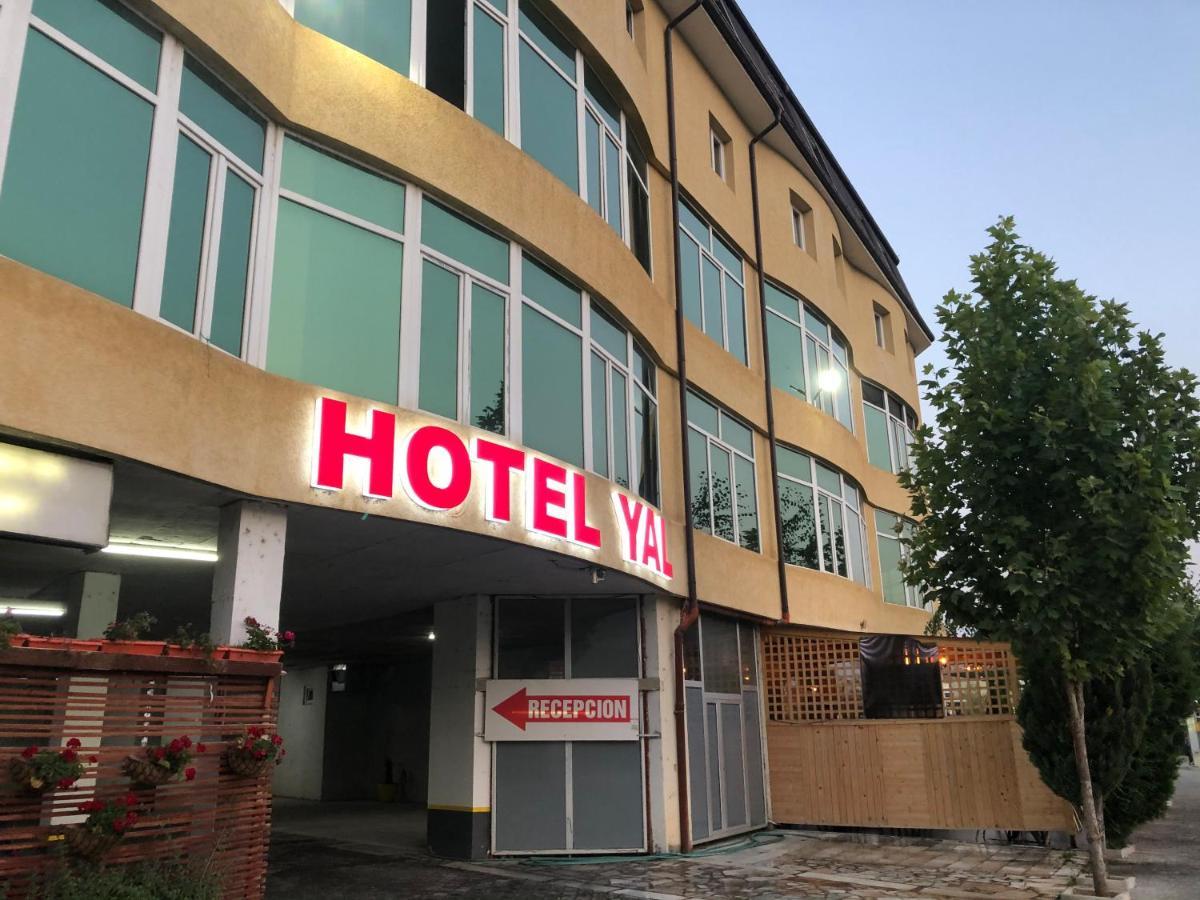 Yal Hotel & Restaurant Tetovo Exteriör bild